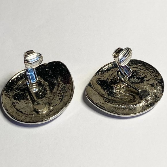 Vintage Cream Enamel Swirl Clip On Earrings 80s 90s Silver Rhodium Plated - Picture 6 of 10